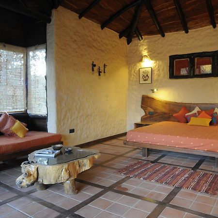 Kanha Earth Lodge Mandlā Εξωτερικό φωτογραφία