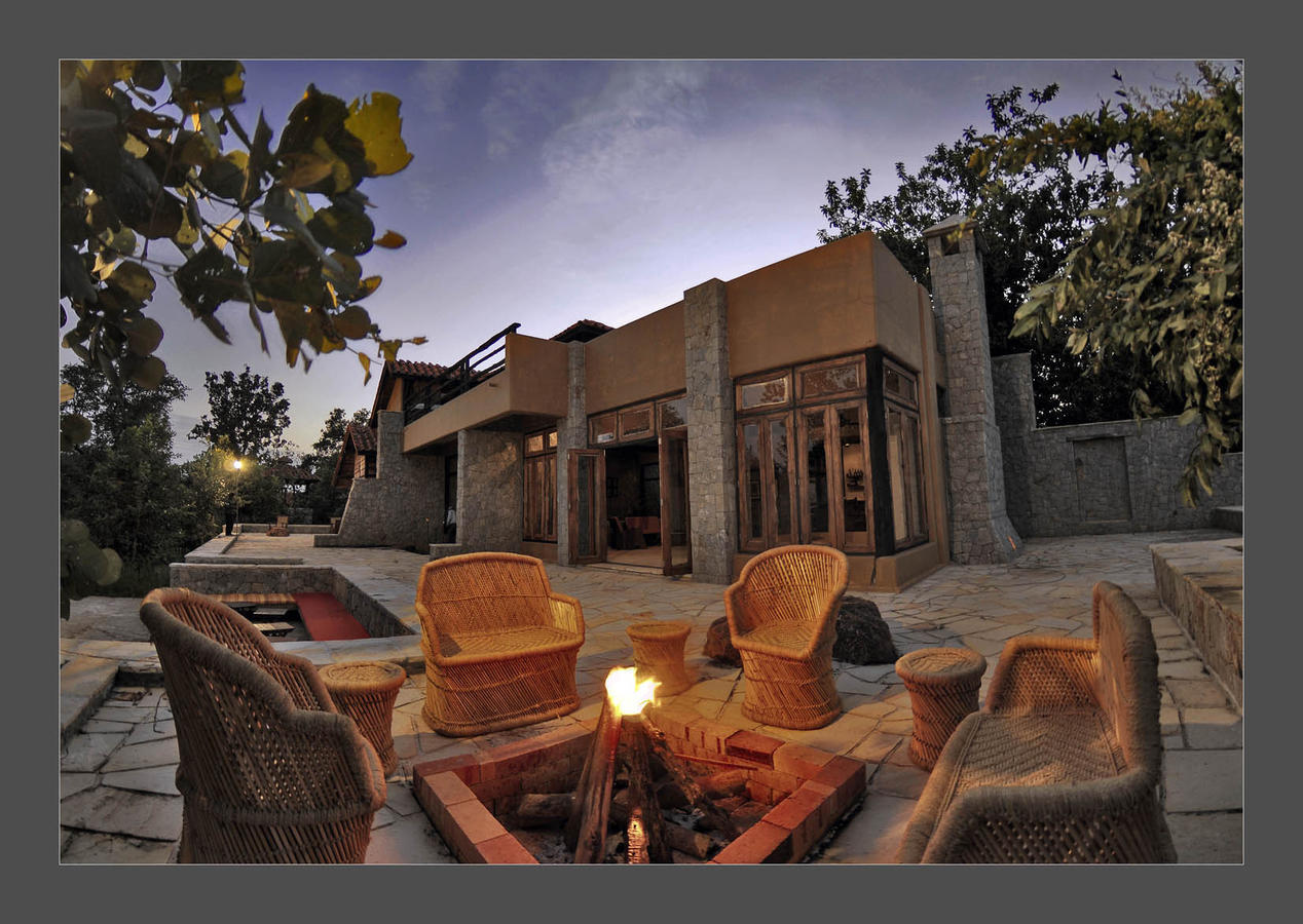 Kanha Earth Lodge Mandlā Εξωτερικό φωτογραφία