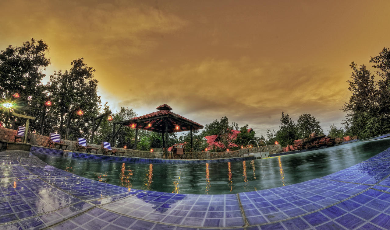 Kanha Earth Lodge Mandlā Εξωτερικό φωτογραφία