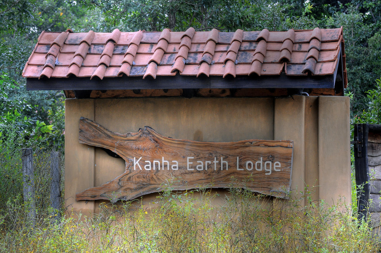 Kanha Earth Lodge Mandlā Εξωτερικό φωτογραφία