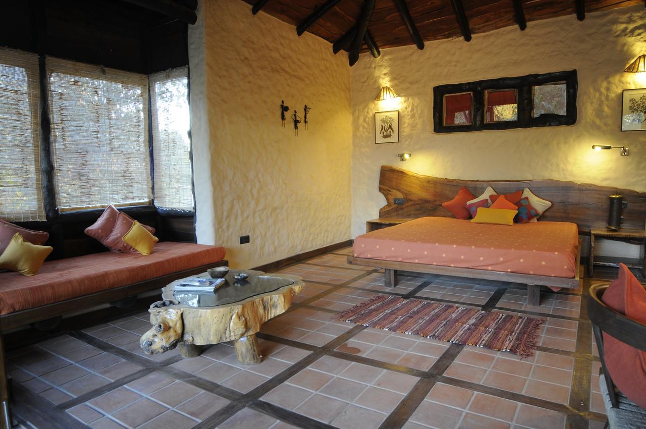 Kanha Earth Lodge Mandlā Εξωτερικό φωτογραφία